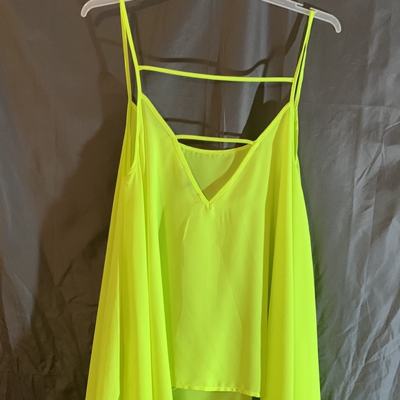 New Look Neon Green Spaghetti Strap Cut-out Back Blouse - Picture 2 of 2